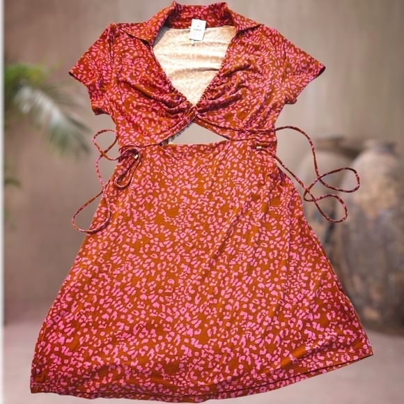 FREE PEOPLE Marseille Short Sleeve Adjustable Front Cut Out MiniDress NWT/LG - Picture 9 of 12